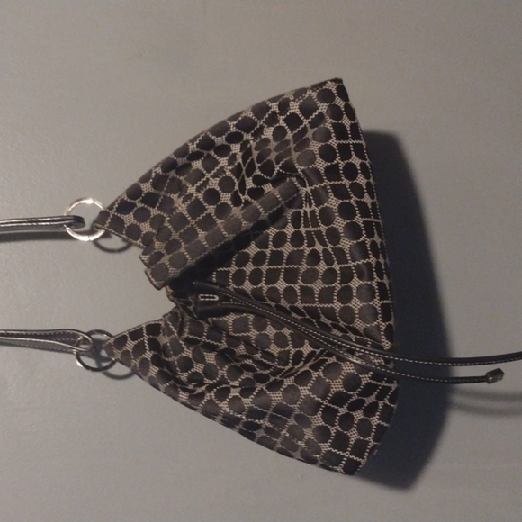 KATE SPADE BLACK WHITE SIGNATURE LOGO DRAWSTRING BUCKET HANDBAG - Picture 1 of 12